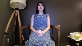 【老王探花】探花大神老王酒店约炮_暑假出来兼职的暴脾气少女，中途不舒服就发脾气，全程记录做爱过程